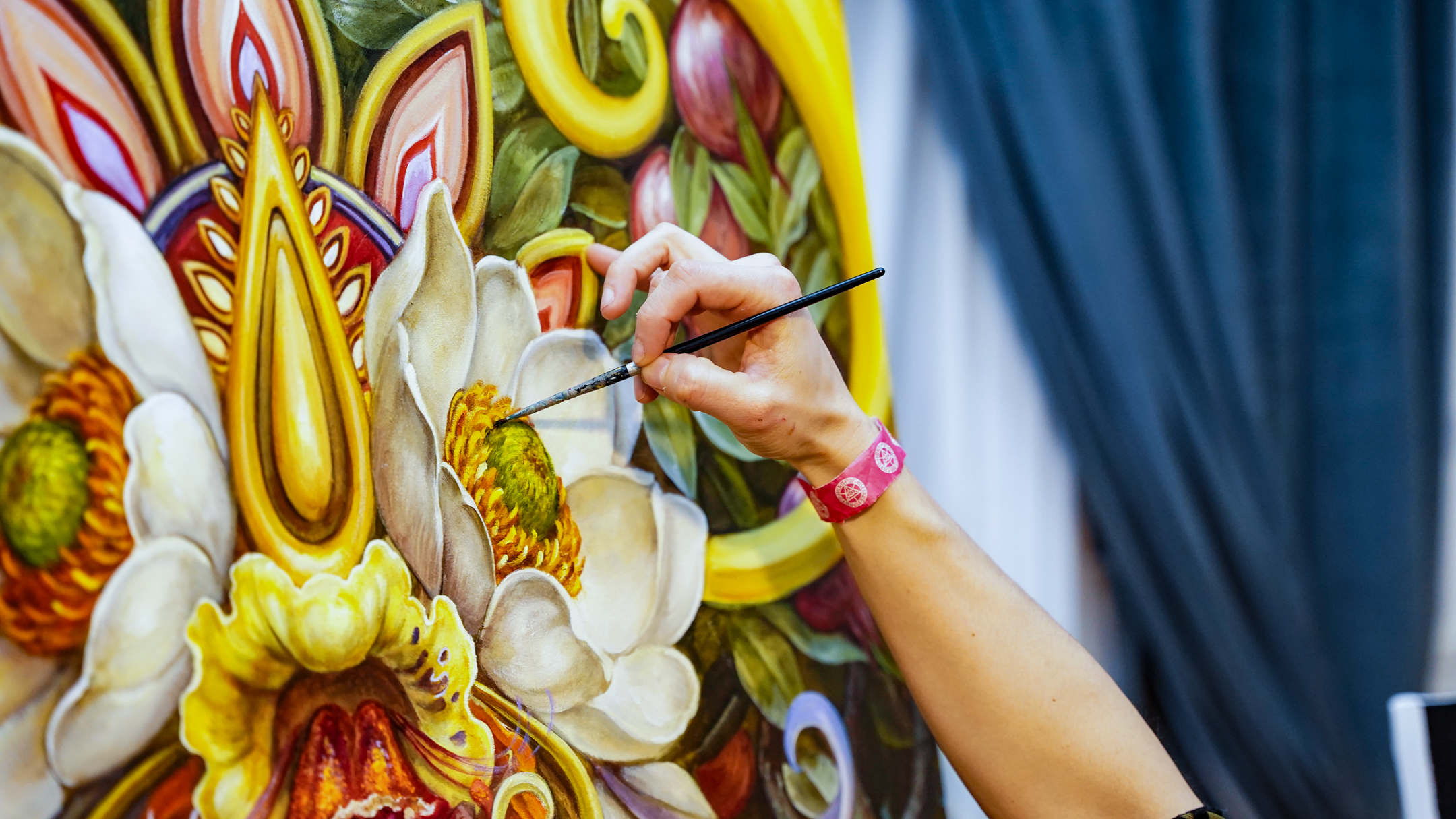 live painting at cosm